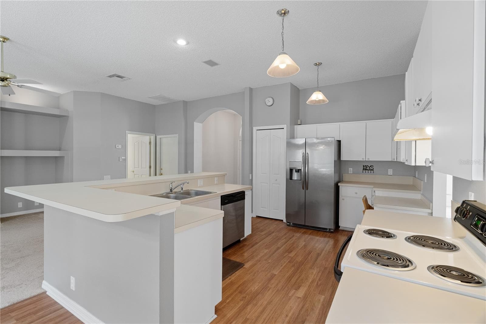 Single Family Residence at 24051 MARTIN DR, BROOKSVILLE, photo 24 of 76