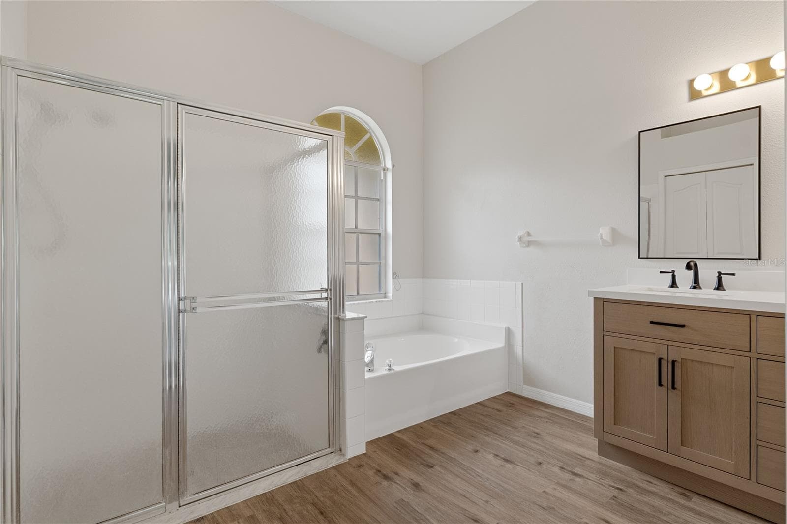 Renovated primary bathroom - 24051 MARTIN DR, BROOKSVILLE