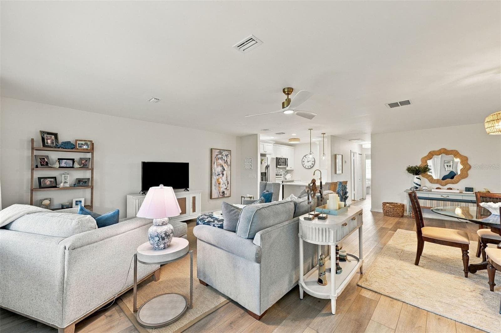 Living Room - 427 GLADSTONE PL #89, SUN CITY CENTER