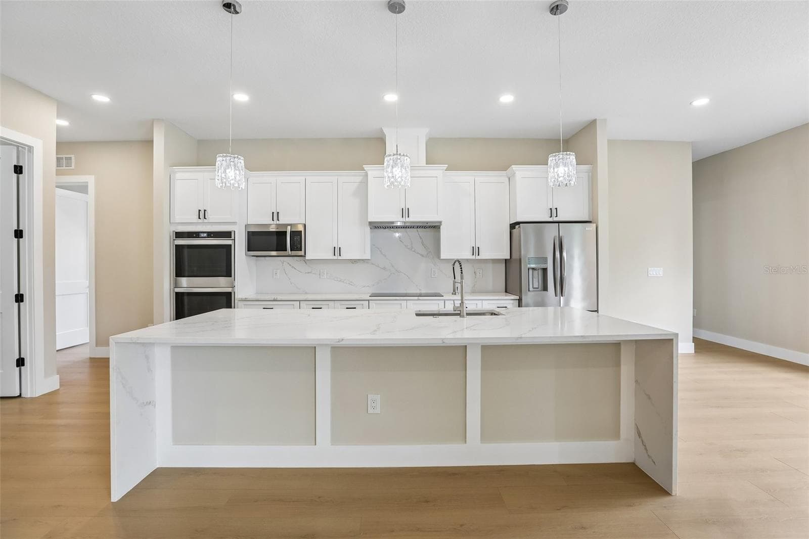 Single Family Residence at 806 LAMONT PL, TEMPLE TERRACE, photo 11 of 66