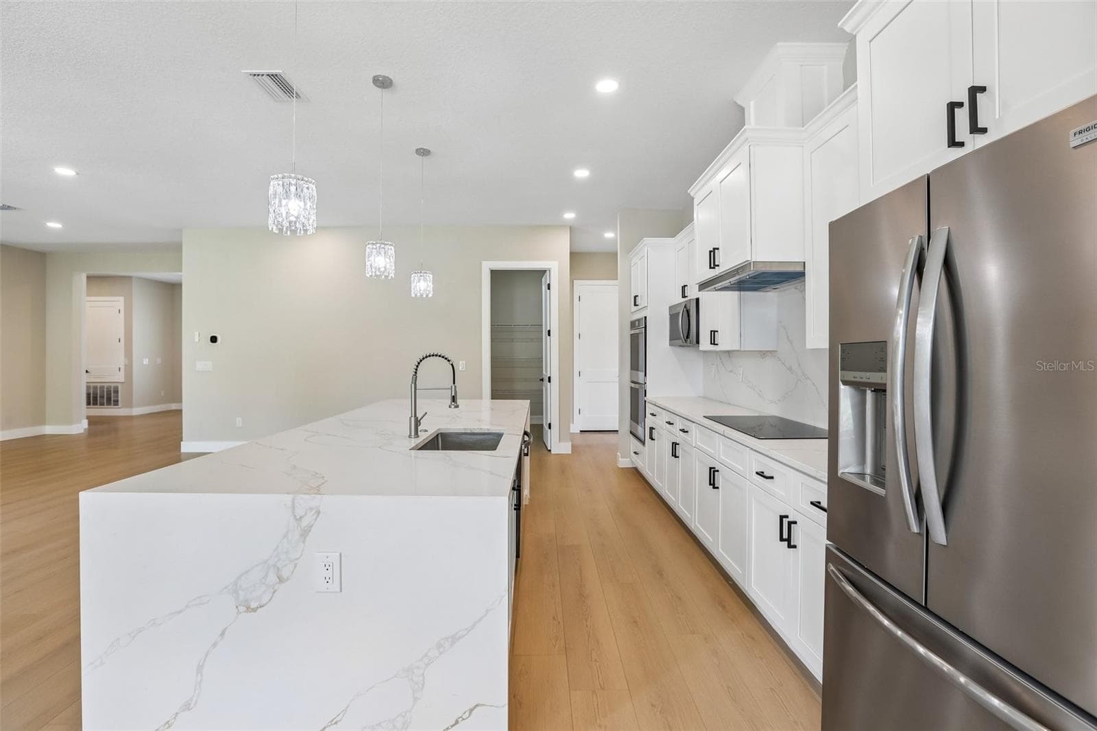 Single Family Residence at 806 LAMONT PL, TEMPLE TERRACE, photo 12 of 66