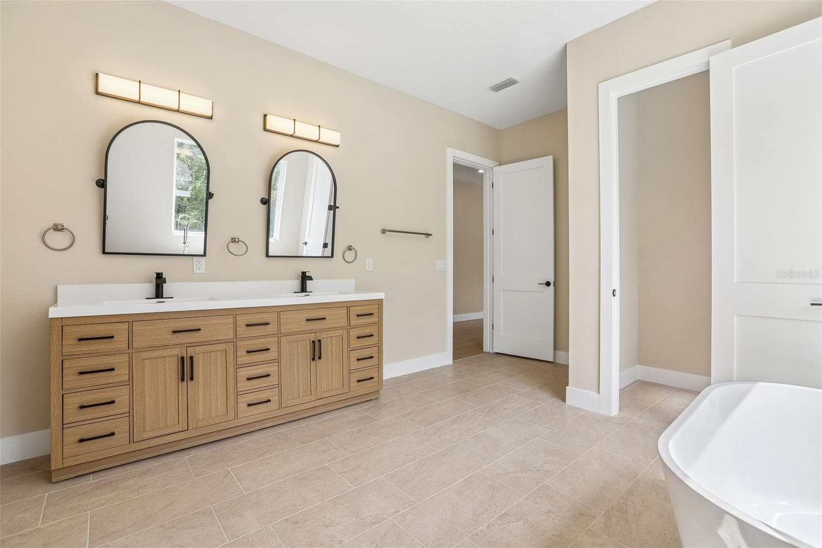 Single Family Residence at 806 LAMONT PL, TEMPLE TERRACE, photo 23 of 66