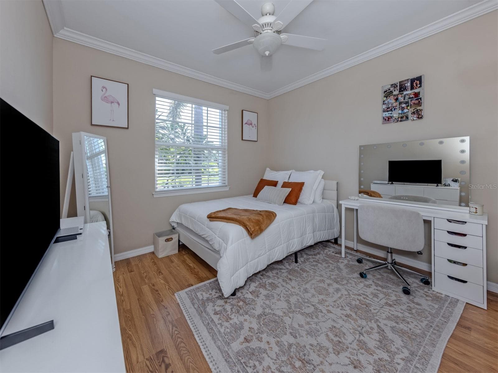 Single Family Residence at 11666 PARROTFISH ST, VENICE, photo 24 of 58