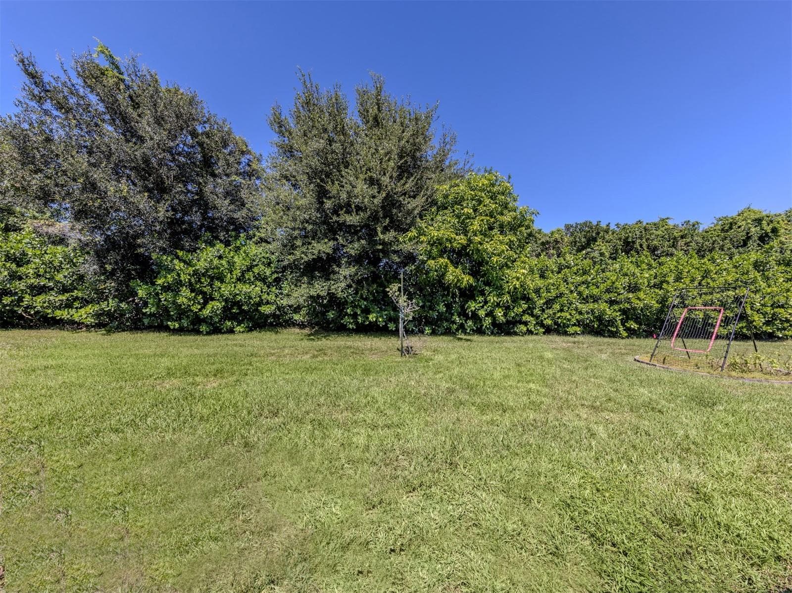 Single Family Residence at 11666 PARROTFISH ST, VENICE, photo 28 of 58