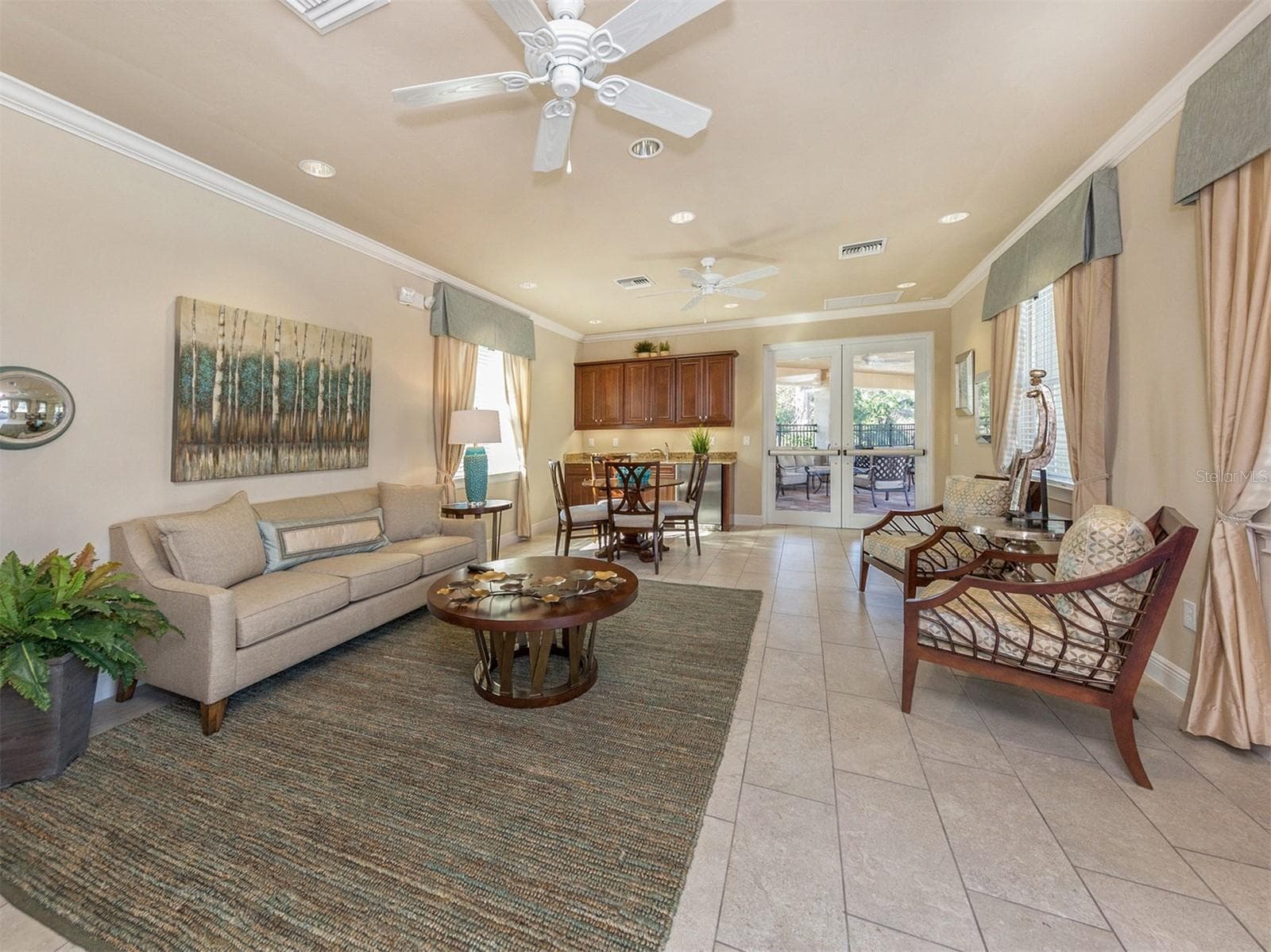 Single Family Residence at 11666 PARROTFISH ST, VENICE, photo 33 of 58