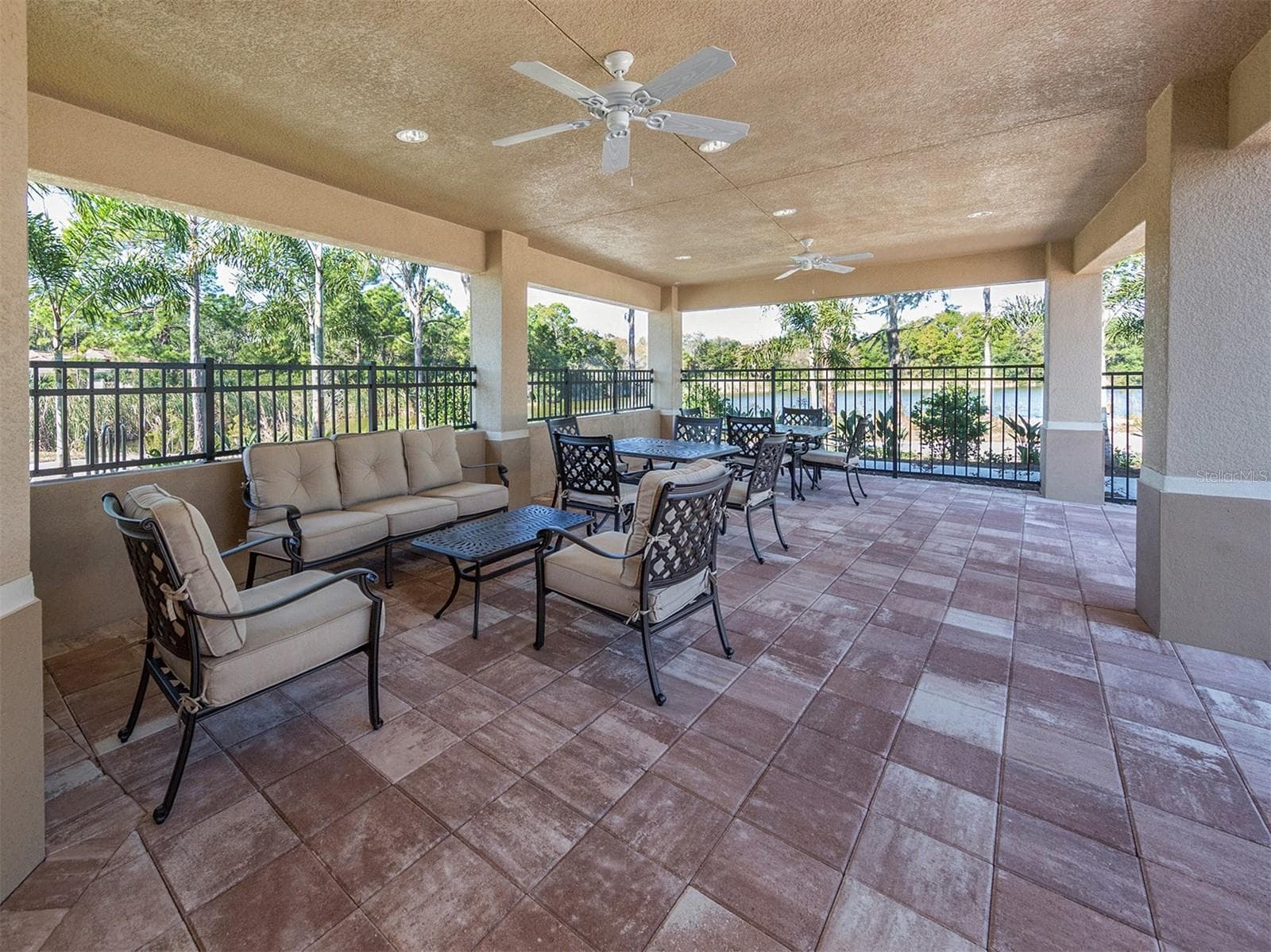 Single Family Residence at 11666 PARROTFISH ST, VENICE, photo 35 of 58