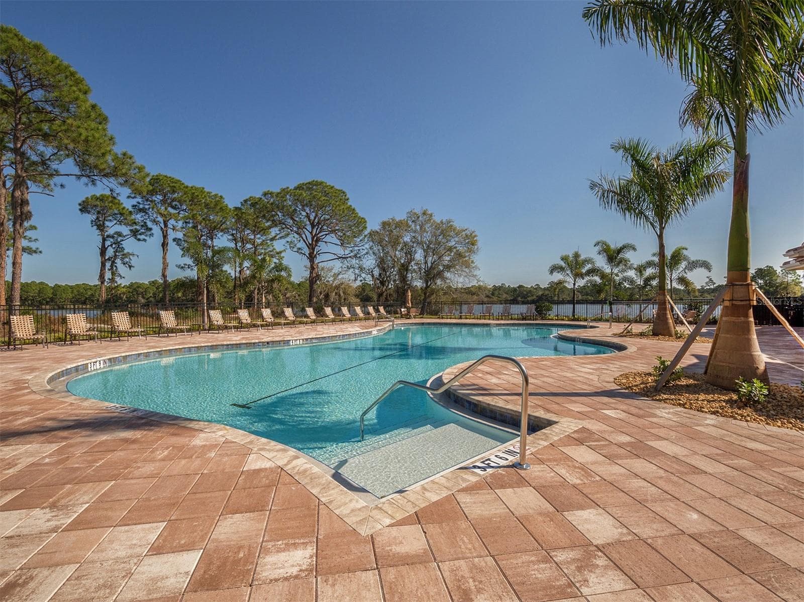 Single Family Residence at 11666 PARROTFISH ST, VENICE, photo 38 of 58