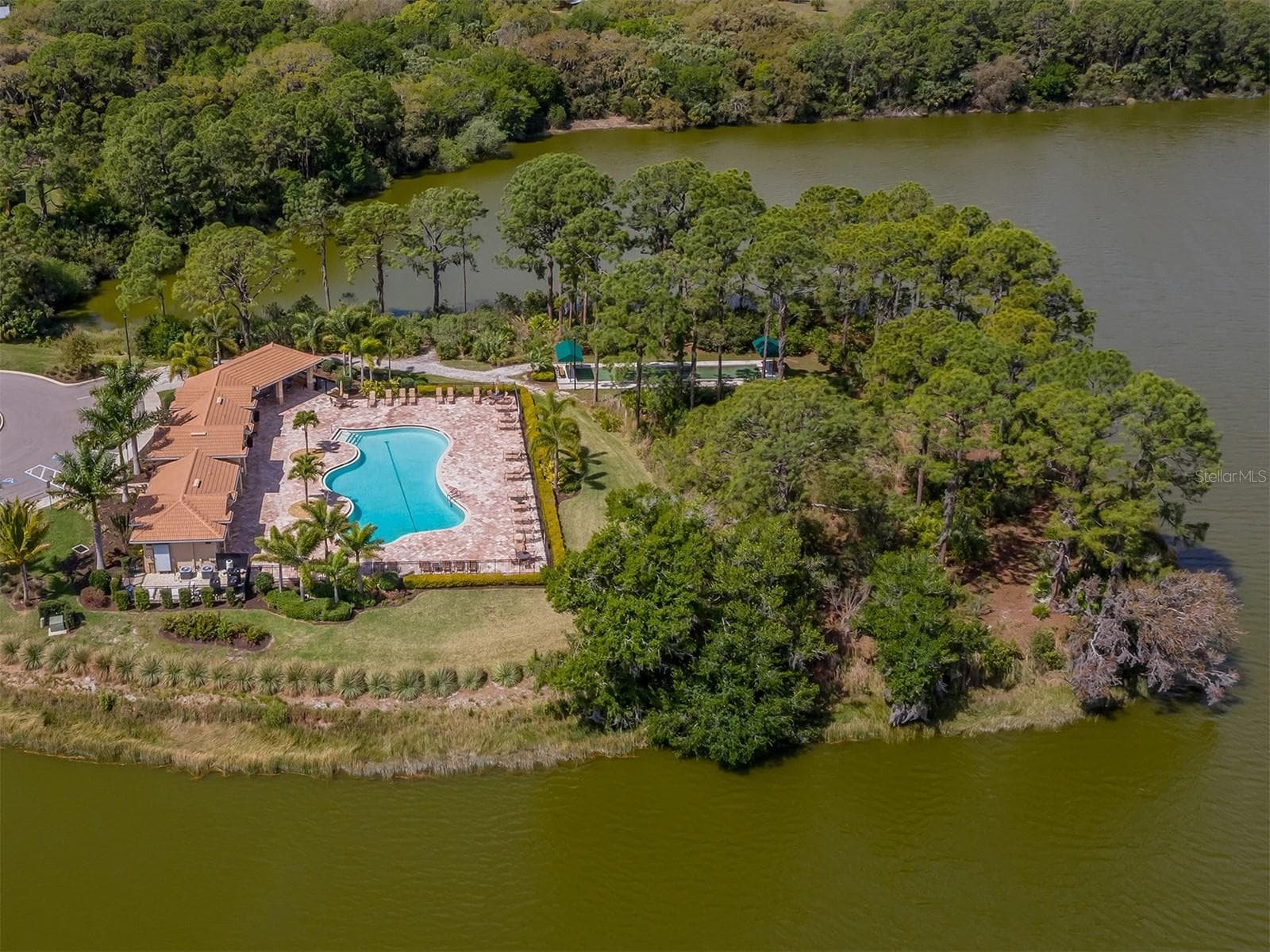 Single Family Residence at 11666 PARROTFISH ST, VENICE, photo 44 of 58