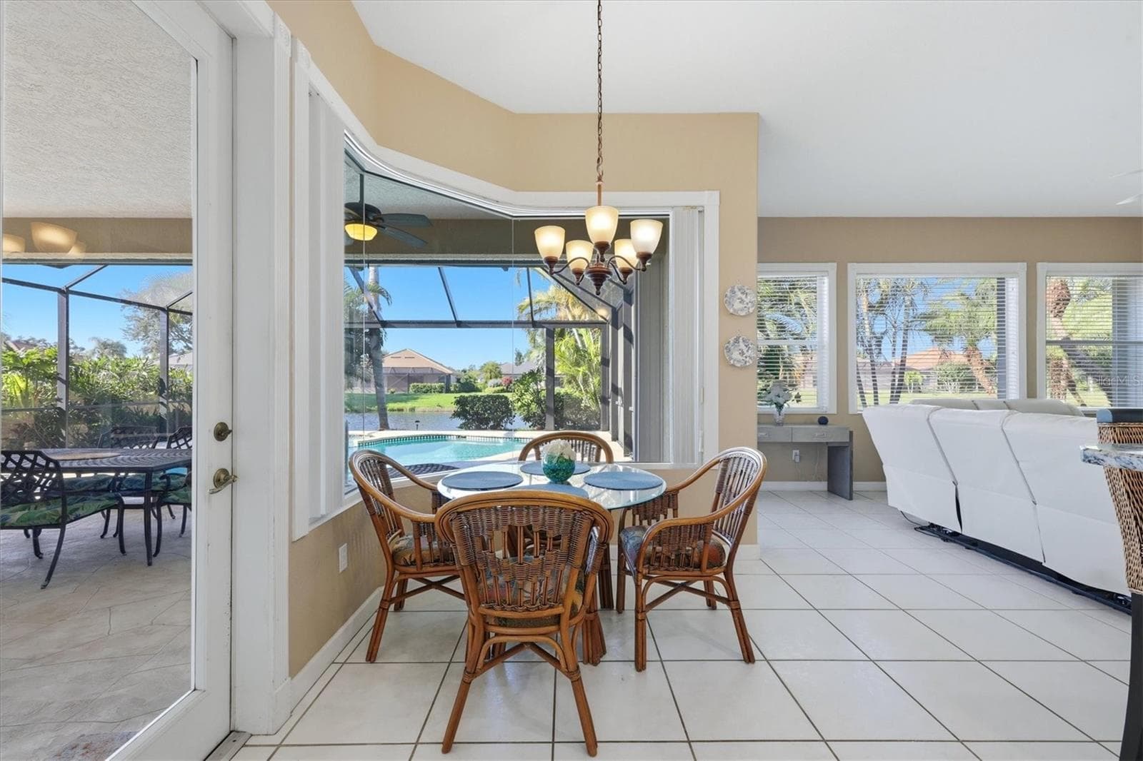 Breakfast Nook has spectacular lake & pool views - 3200 BAY RIDGE WAY, PORT CHARLOTTE