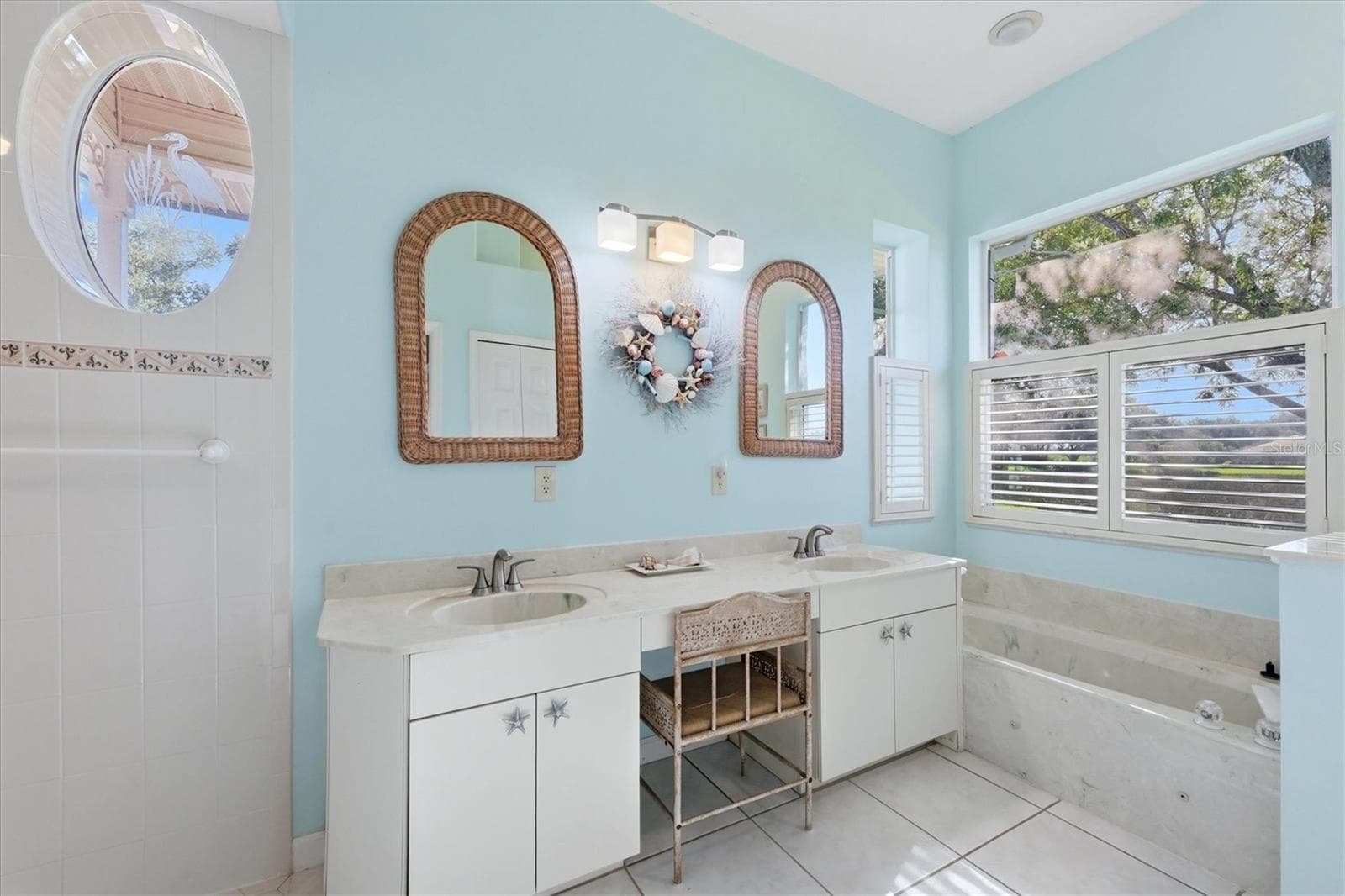 Primary Bath has a walk in shower & separate tub - 3200 BAY RIDGE WAY, PORT CHARLOTTE