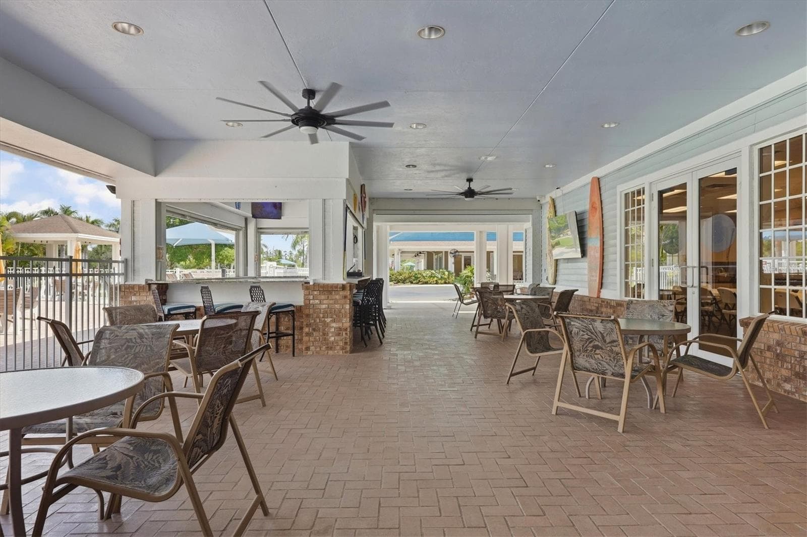 Covered tiki area for outdoor events & gatherings - 3200 BAY RIDGE WAY, PORT CHARLOTTE