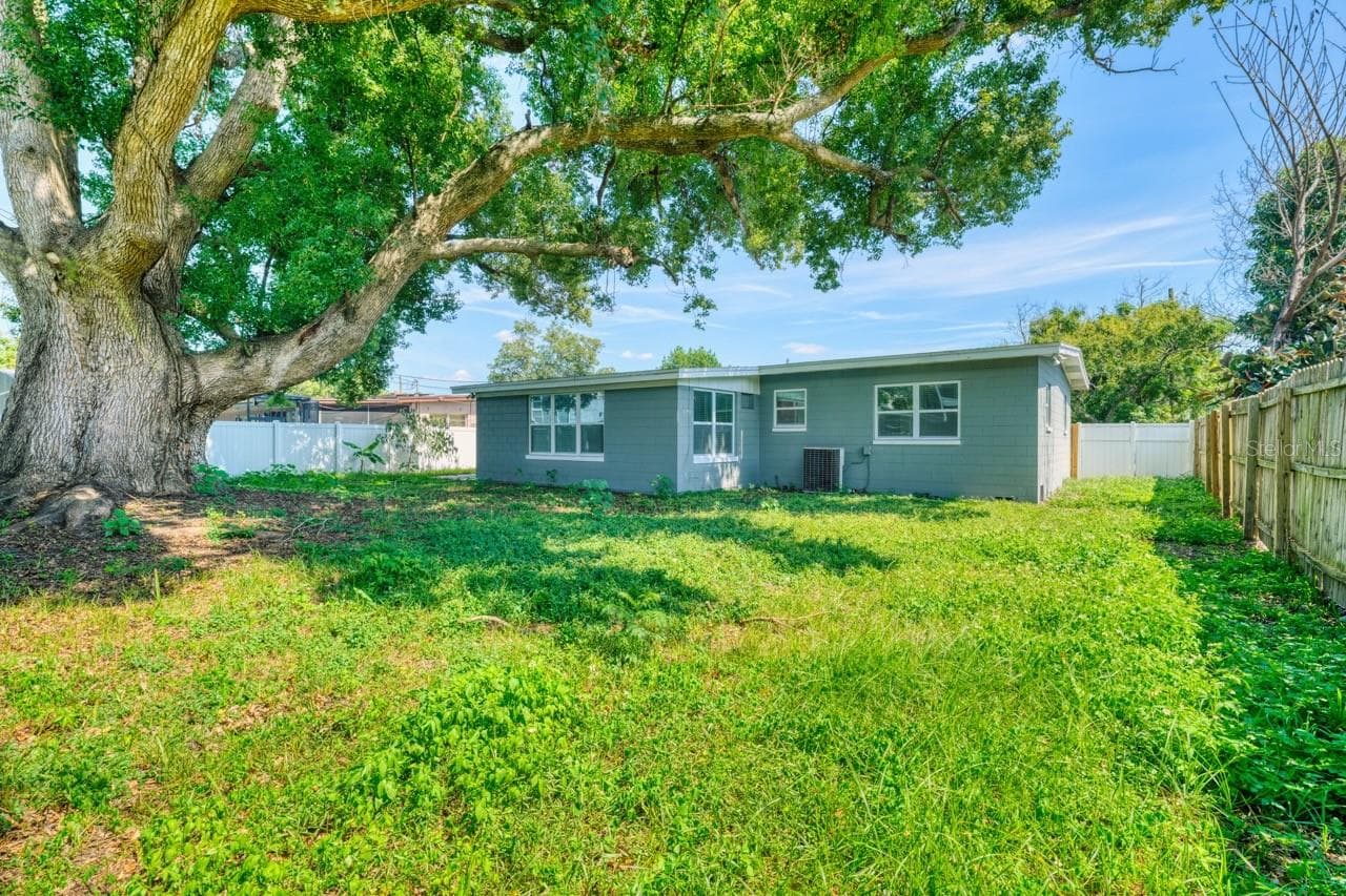 Backyard. - 1712 EDMUNDSHIRE RD, ORLANDO