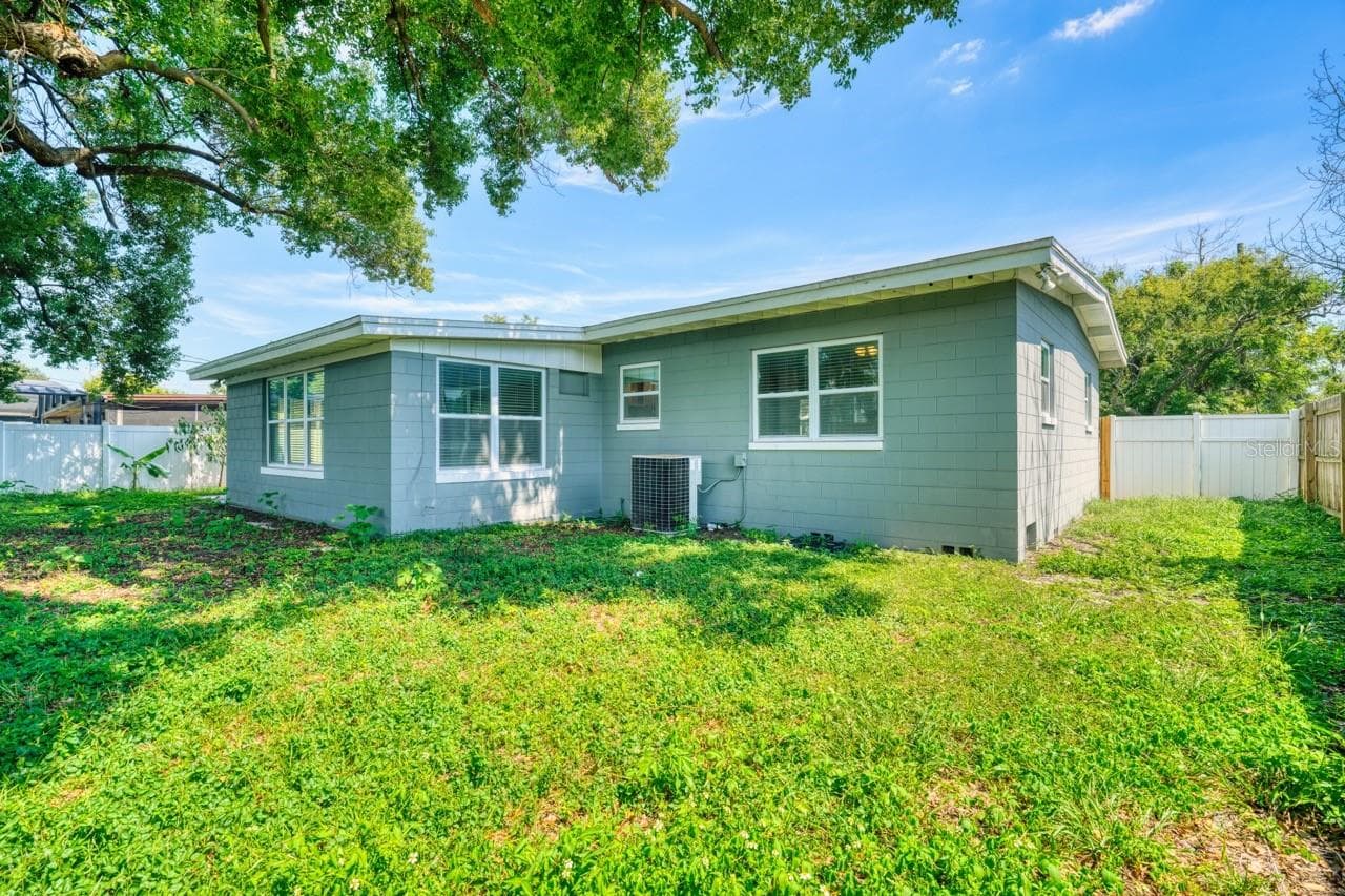 Backyard. - 1712 EDMUNDSHIRE RD, ORLANDO