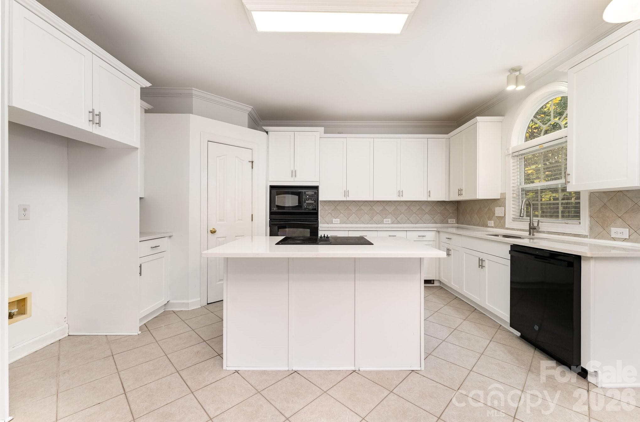 Single Family Residence at 14333 Maclauren Lane, Huntersville, photo 11 of 45