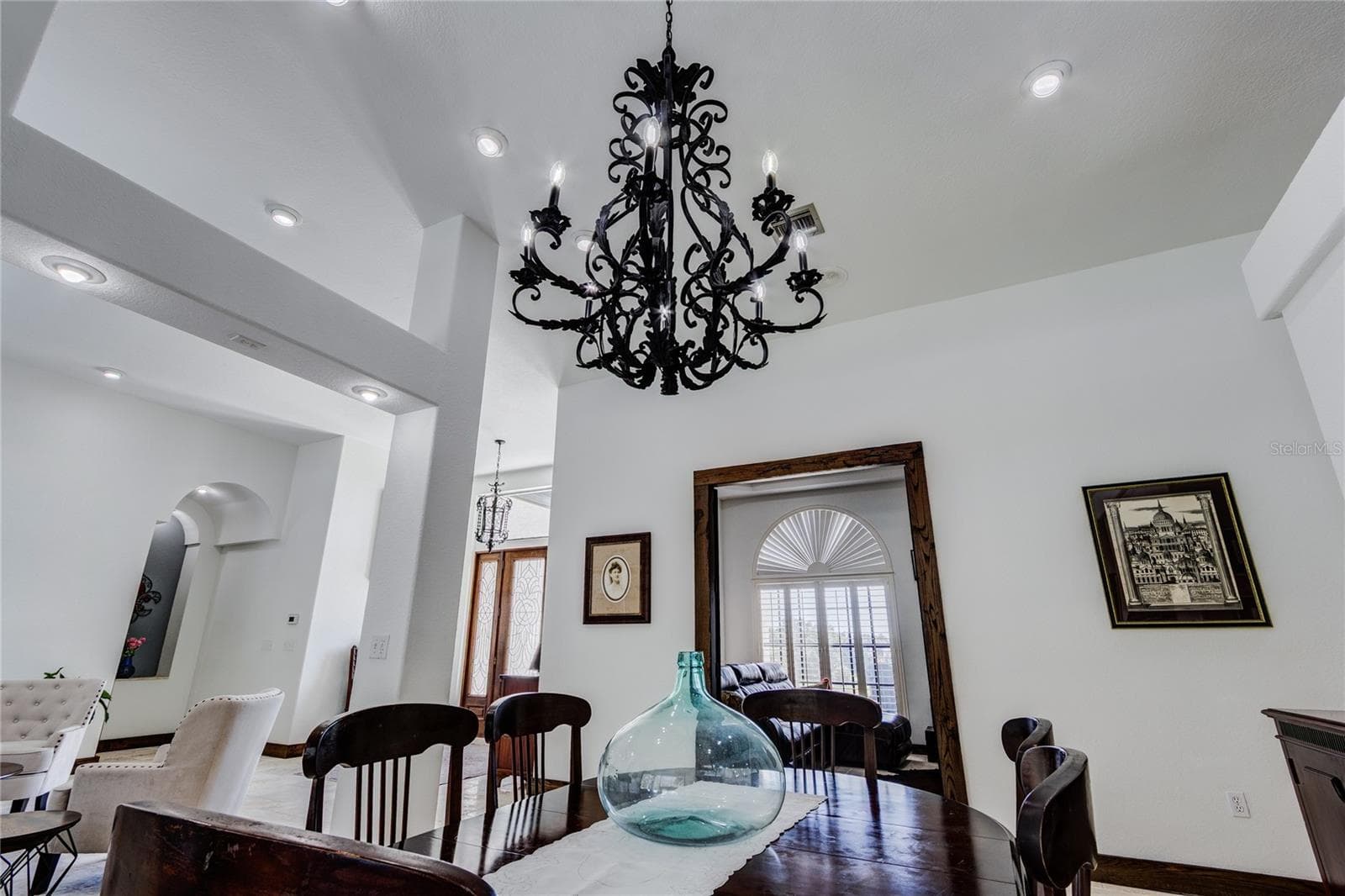 Antique rod iron light fixtures! - 32305 PASCO RD, SAN ANTONIO