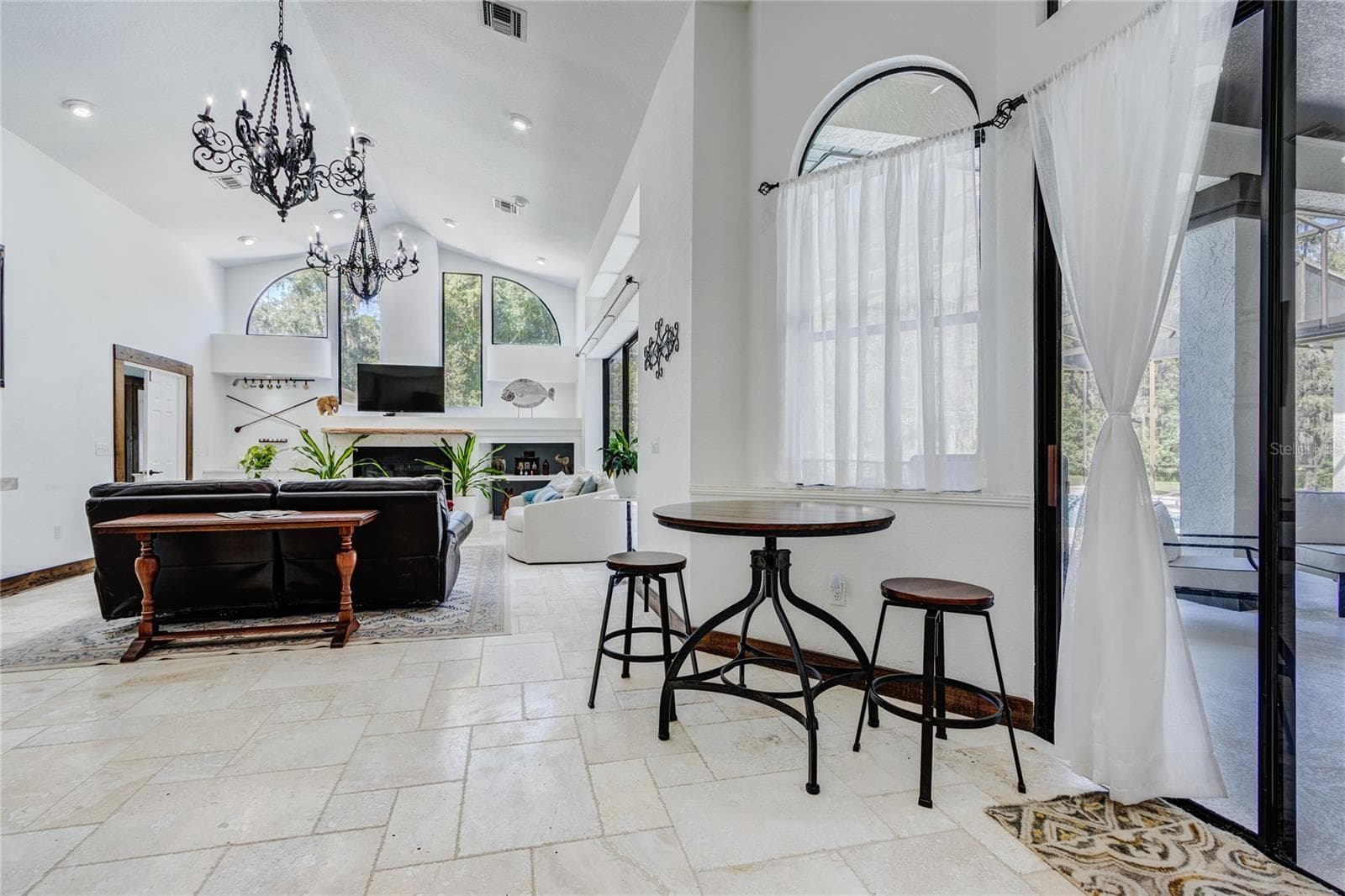 Eat in kitchen! - 32305 PASCO RD, SAN ANTONIO