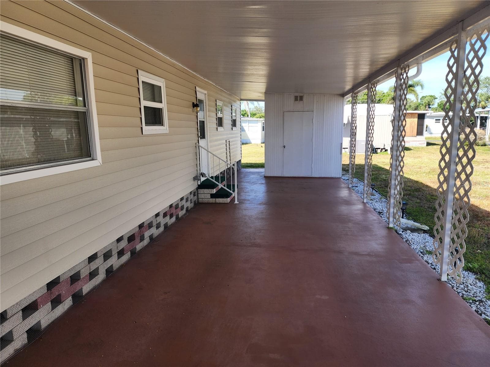 NIce Carport - 5408 CHATEAU LN, BRADENTON