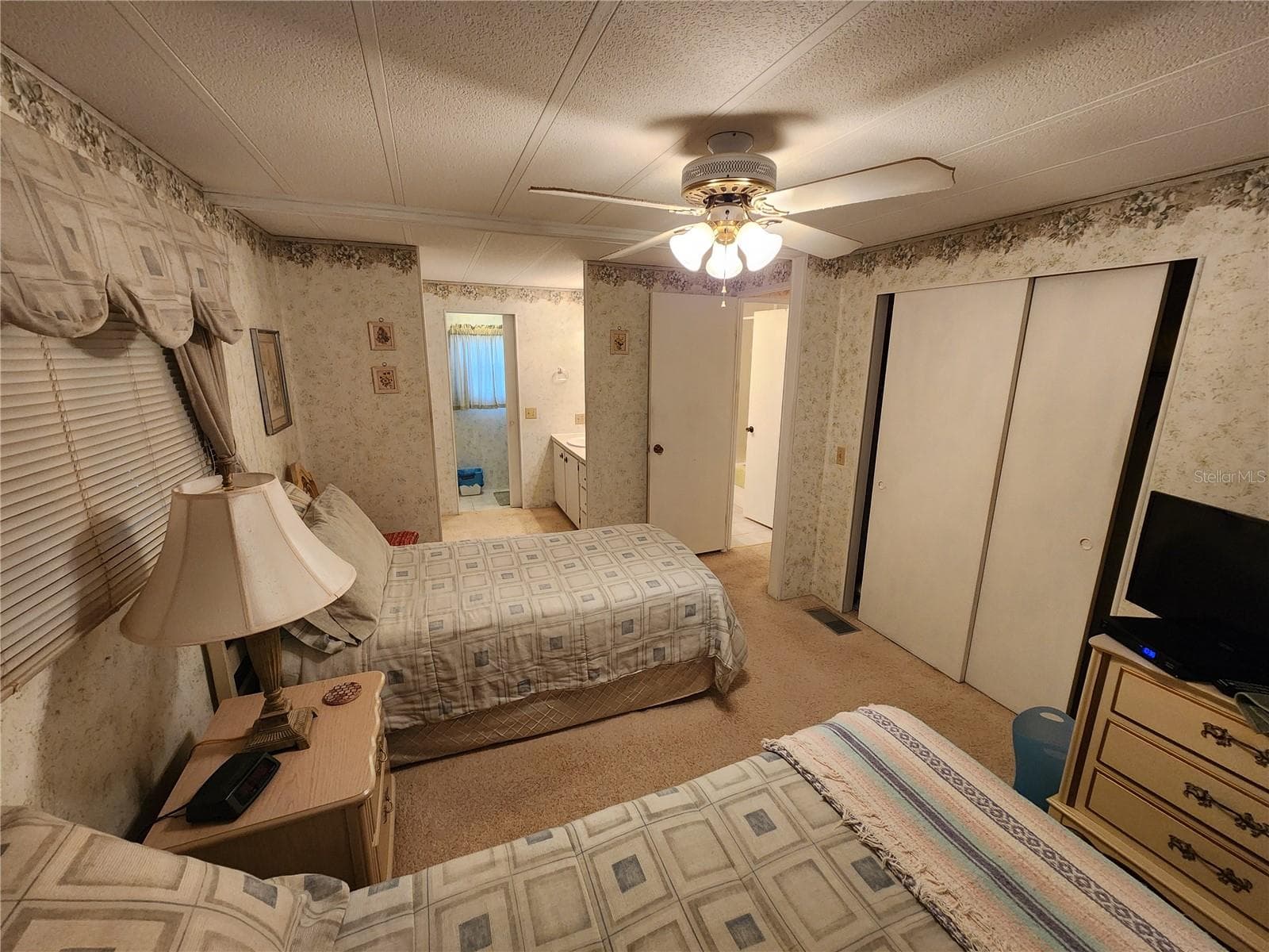 Primary Bedroom - 5408 CHATEAU LN, BRADENTON