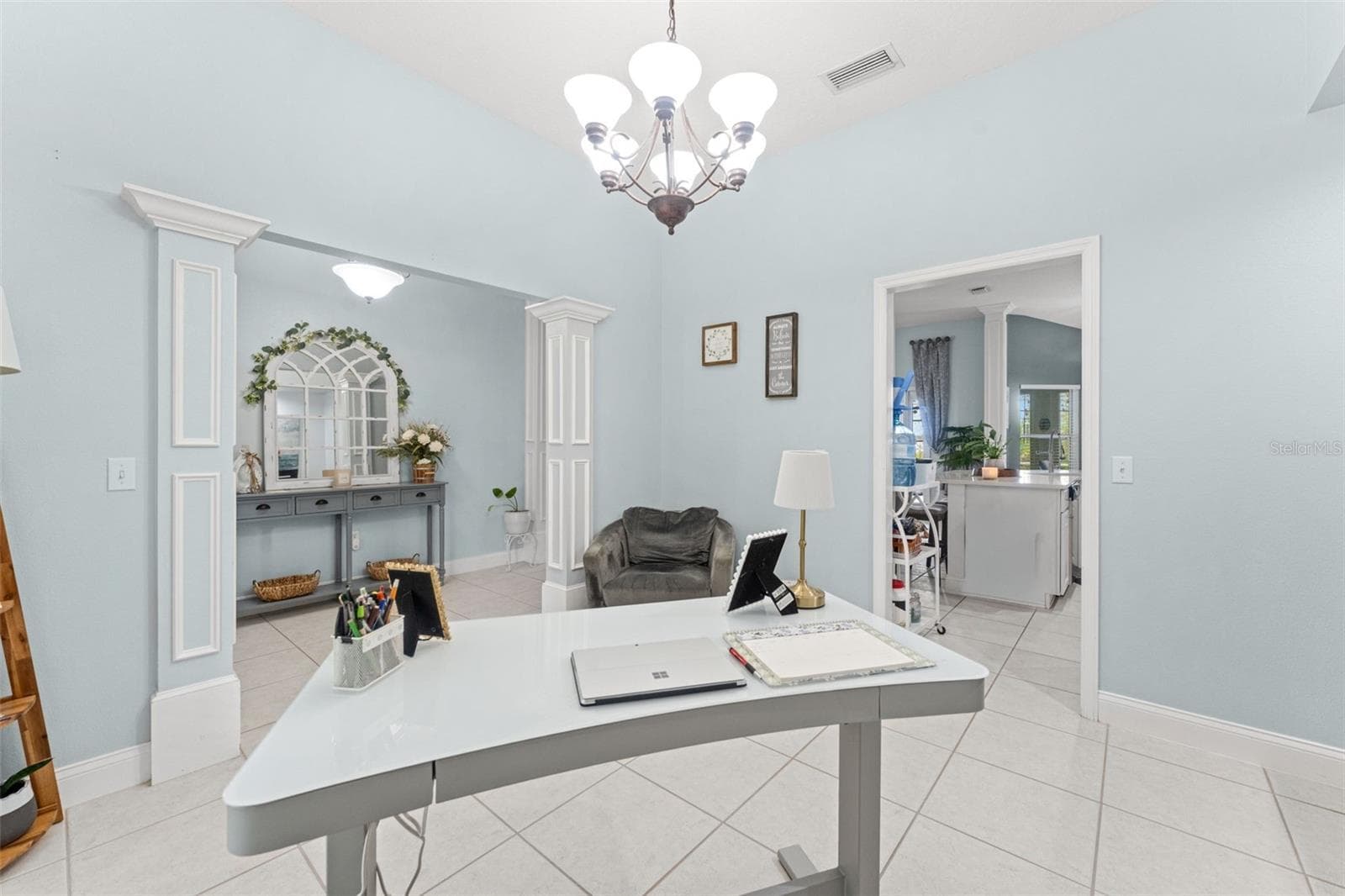 Single Family Residence at 14209 NELL DR, ORLANDO, photo 7 of 40