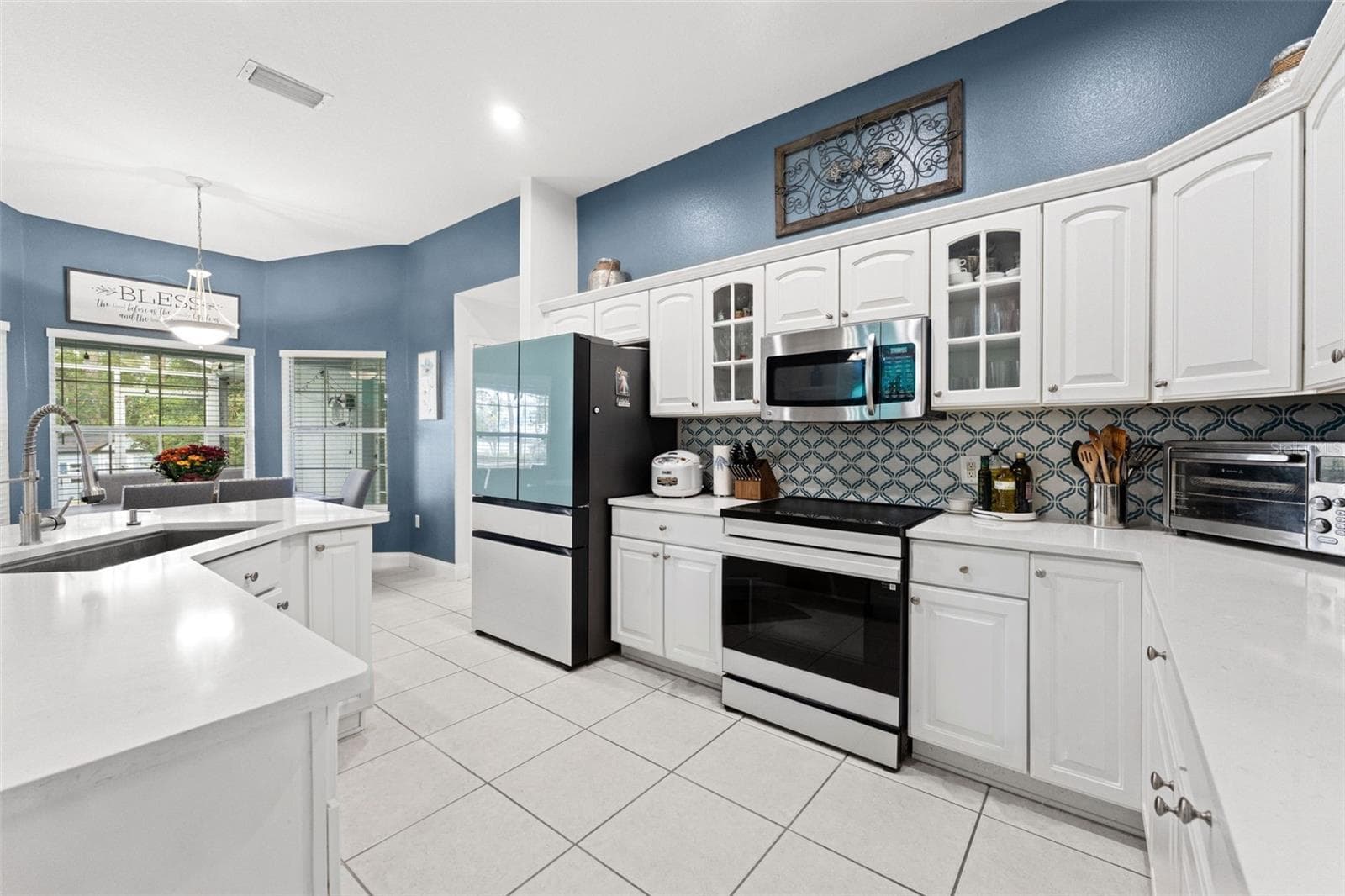 Single Family Residence at 14209 NELL DR, ORLANDO, photo 9 of 40