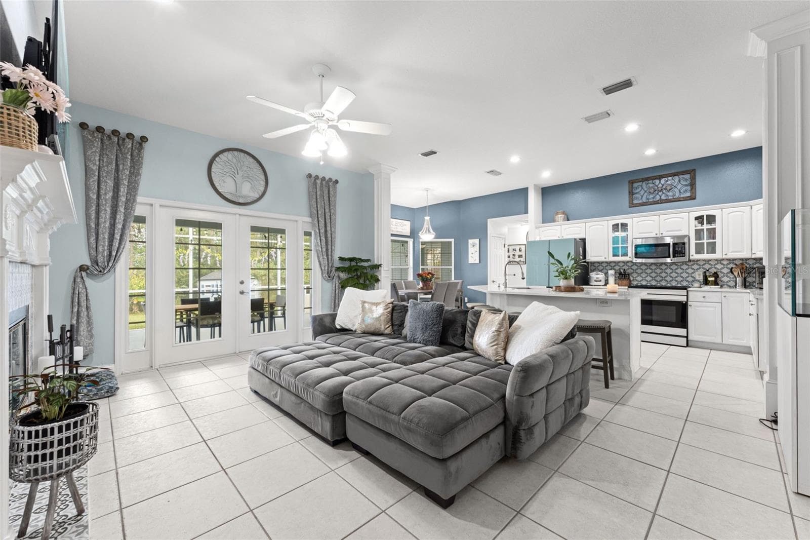 Single Family Residence at 14209 NELL DR, ORLANDO, photo 14 of 40