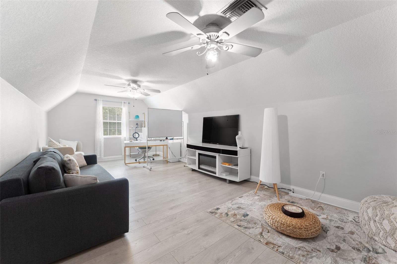 Single Family Residence at 14209 NELL DR, ORLANDO, photo 26 of 40
