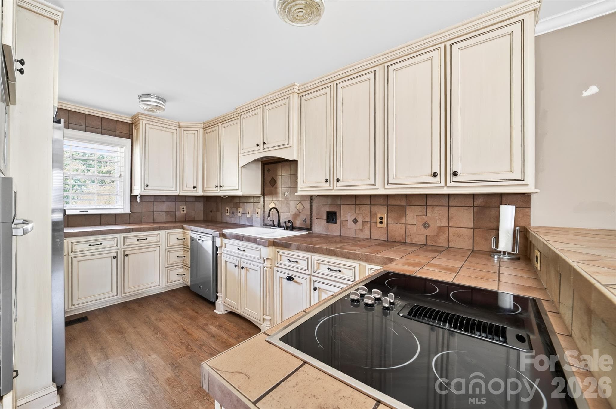 Single Family Residence at 9702 Quail Cove Court, Indian Trail, photo 18 of 41