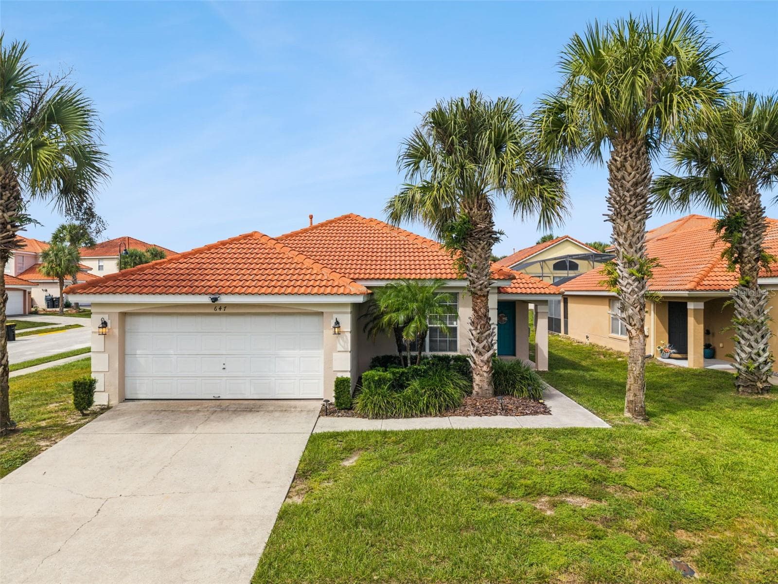 647 PALOMA DR