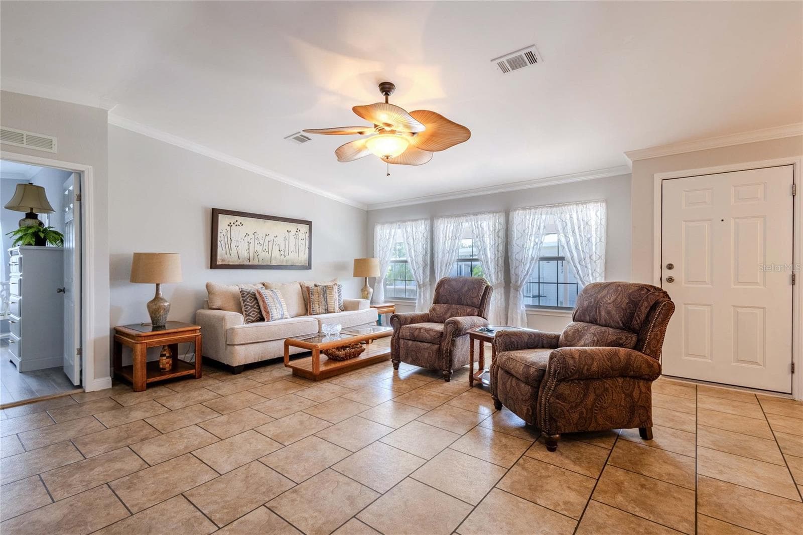 Manufactured Home at 2100 KINGS HWY #402, PORT CHARLOTTE, photo 4 of 95