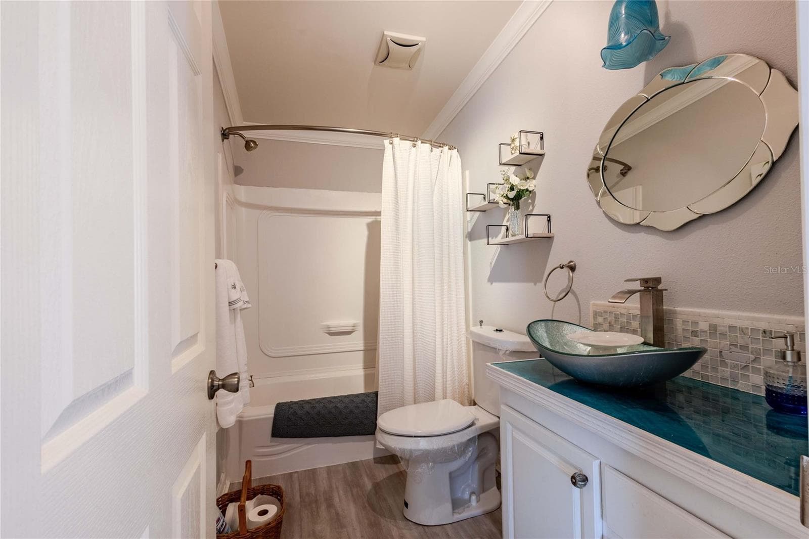 Manufactured Home at 2100 KINGS HWY #402, PORT CHARLOTTE, photo 14 of 95