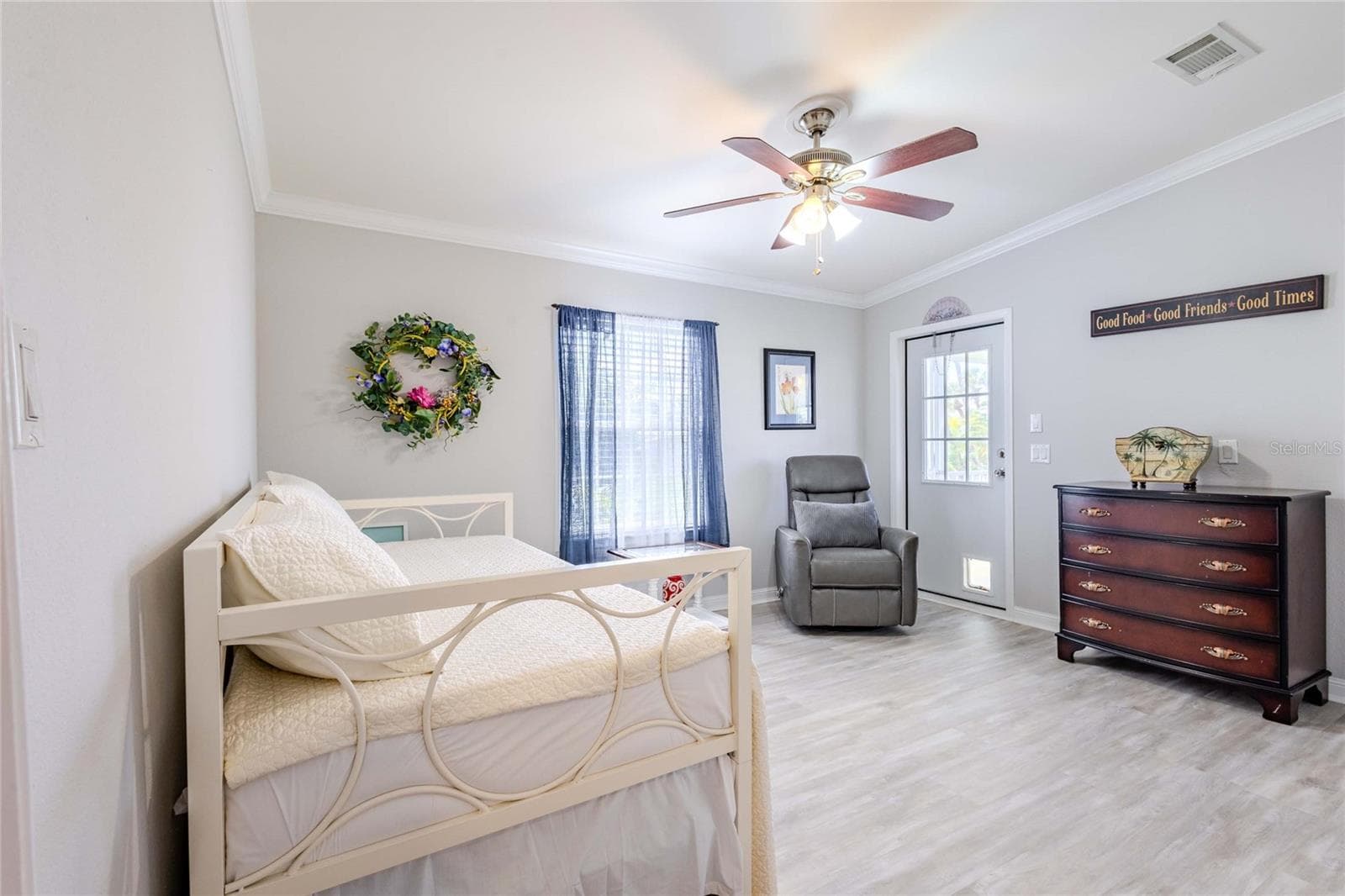 Manufactured Home at 2100 KINGS HWY #402, PORT CHARLOTTE, photo 15 of 95