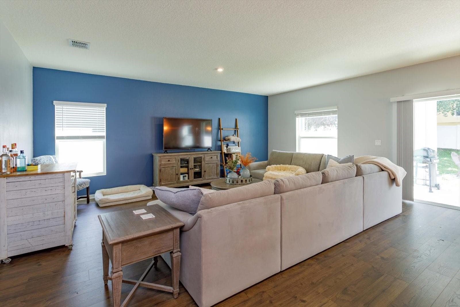 Great Room - 89 PRAIRIE FALCON DR, GROVELAND