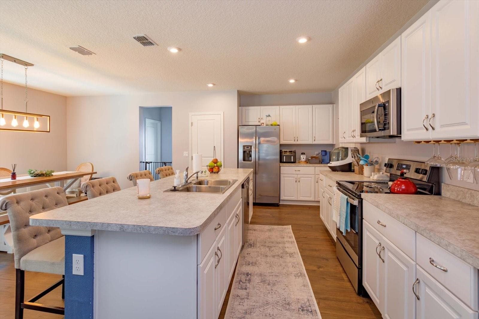 Single Family Residence at 89 PRAIRIE FALCON DR, GROVELAND, photo 10 of 39