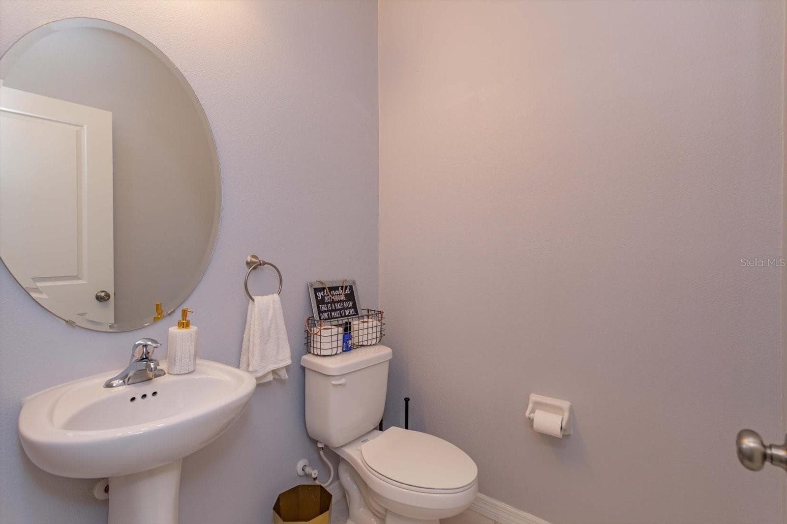Half-Bath on 1st Floor - 89 PRAIRIE FALCON DR, GROVELAND