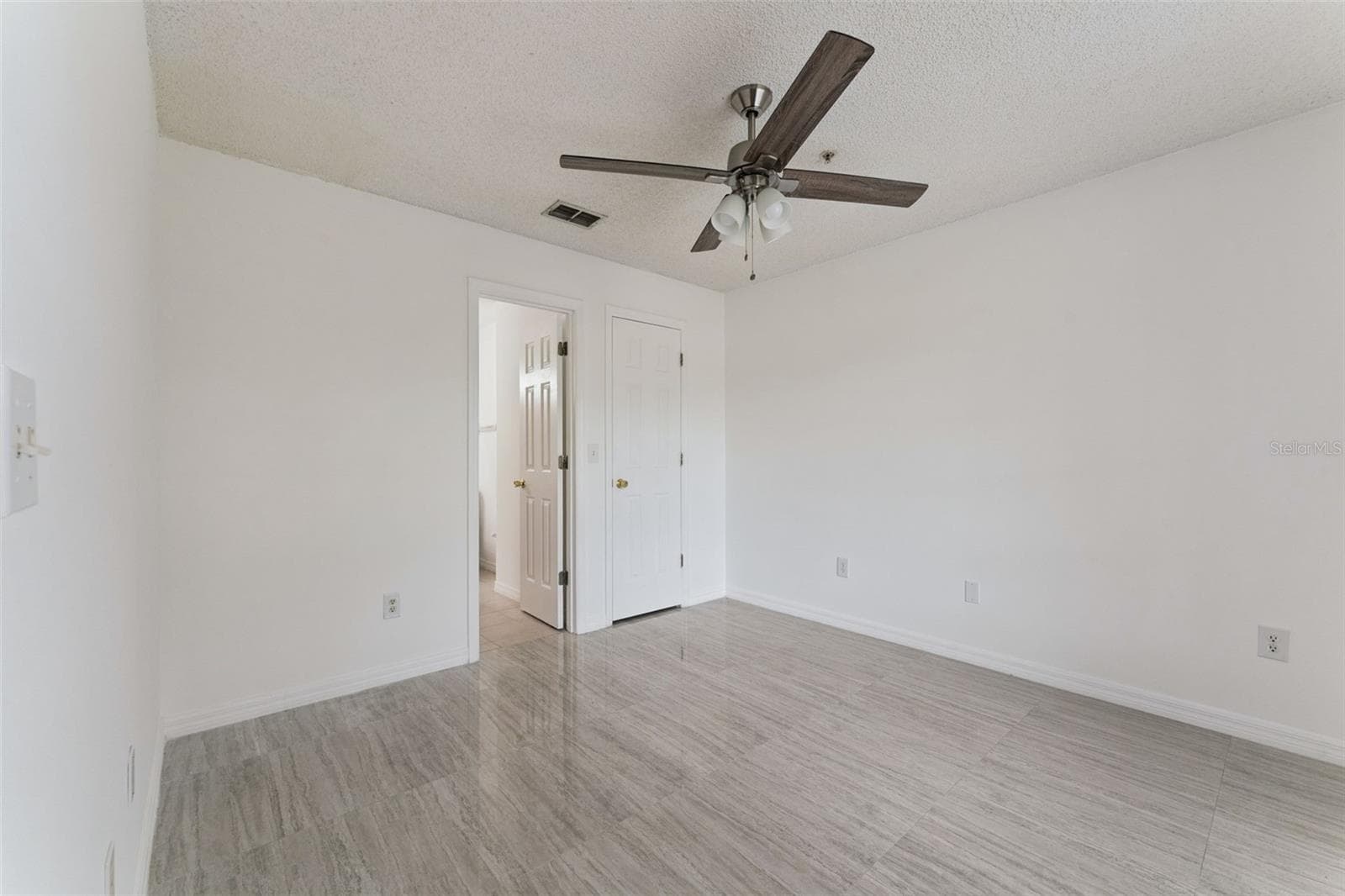 Condominium at 1192 N FAIRWAY DR #1192, APOPKA, photo 16 of 27