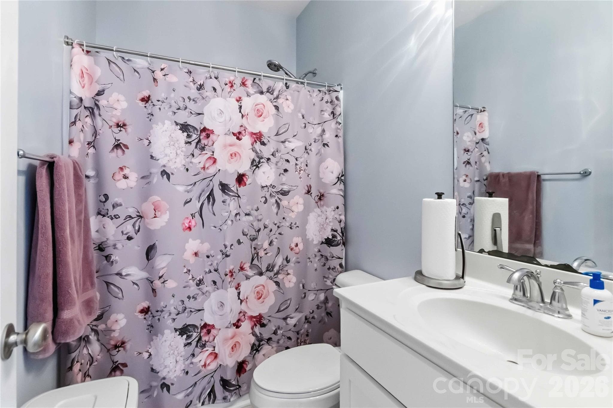 Single Family Residence at 418 Kingsburry Road, Clover, photo 33 of 42