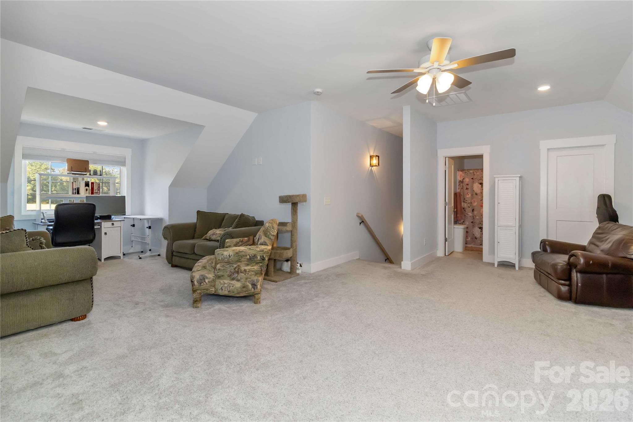 Single Family Residence at 418 Kingsburry Road, Clover, photo 37 of 42