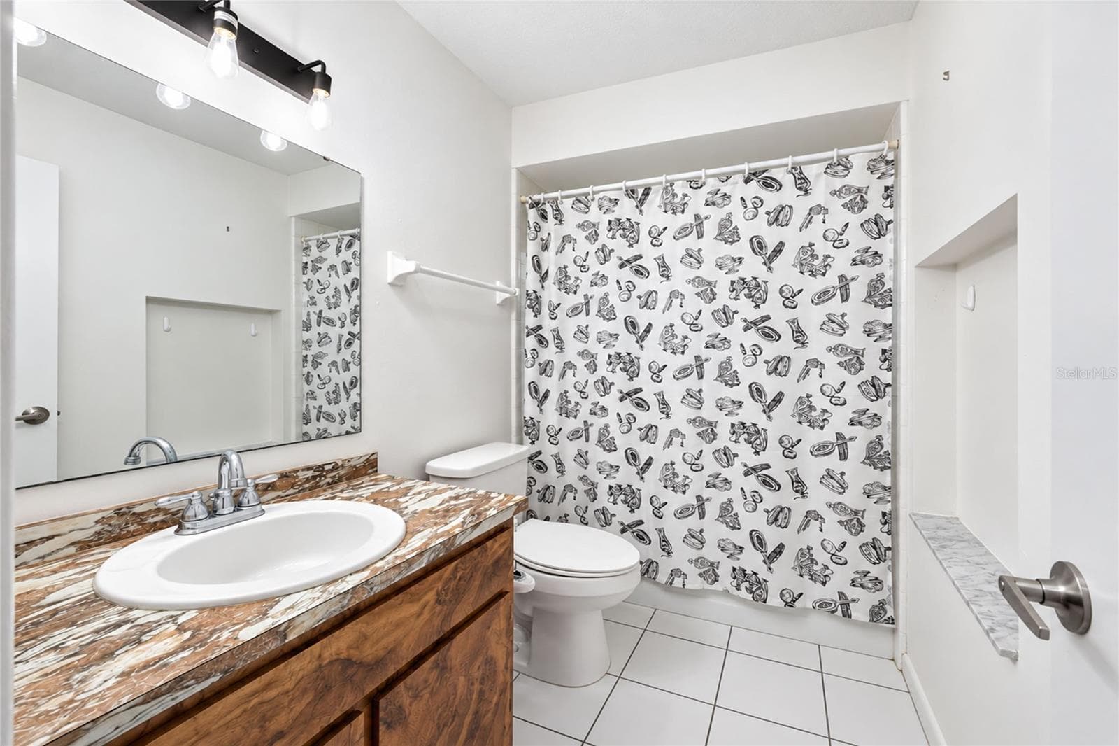 Single Family Residence at 18565 ROBINSON AVE, PORT CHARLOTTE, photo 32 of 65