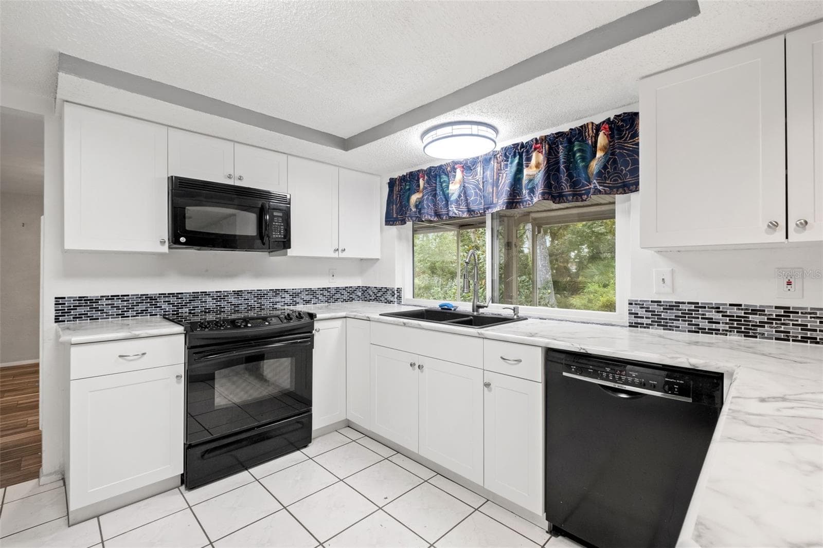 Single Family Residence at 8024 BEAVER CREEK LOOP, HUDSON, photo 17 of 58