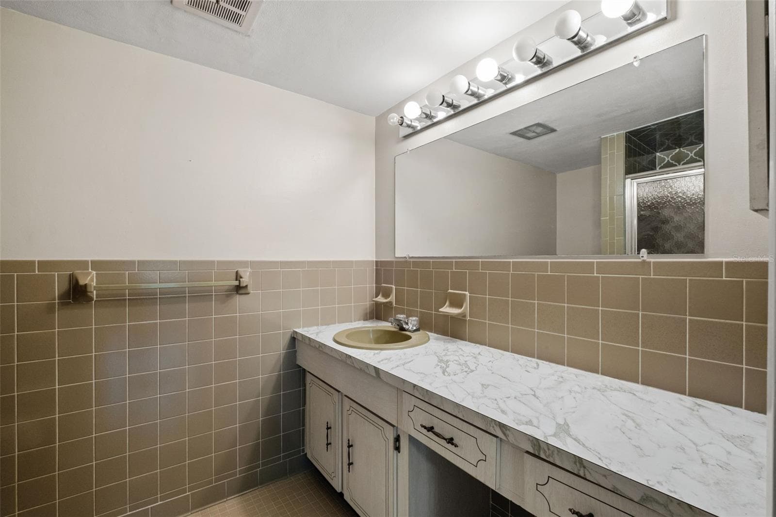 Single Family Residence at 8024 BEAVER CREEK LOOP, HUDSON, photo 32 of 58