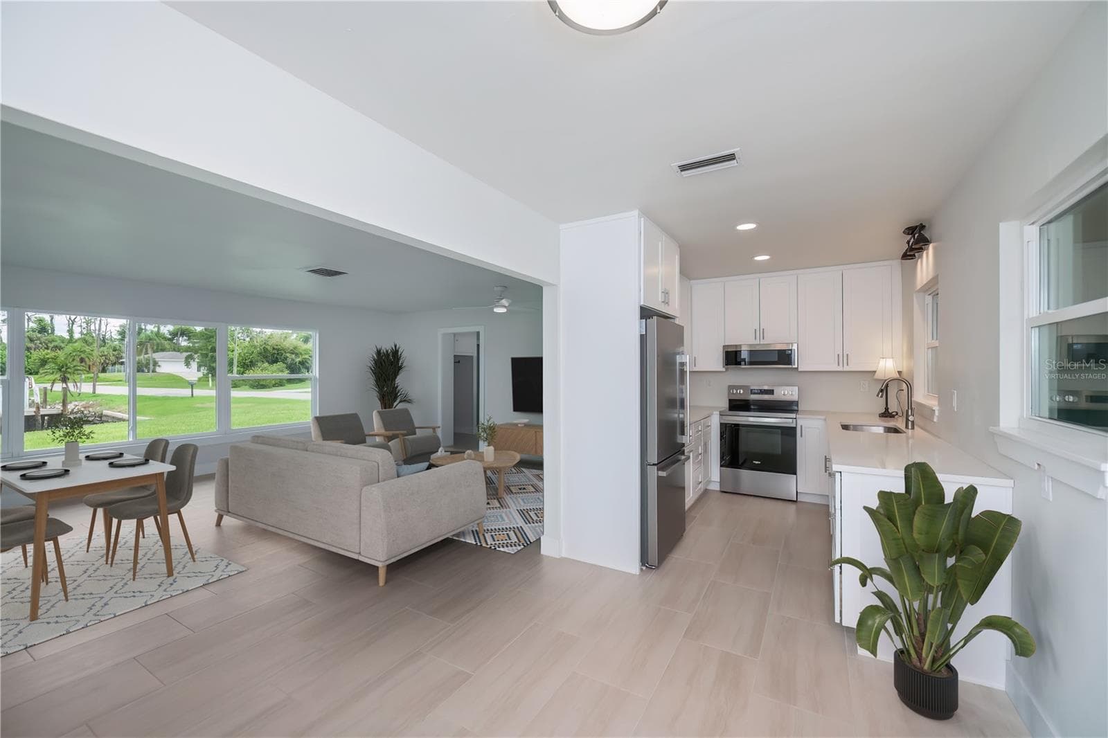 *virtually staged - 352 OAK ST, ENGLEWOOD
