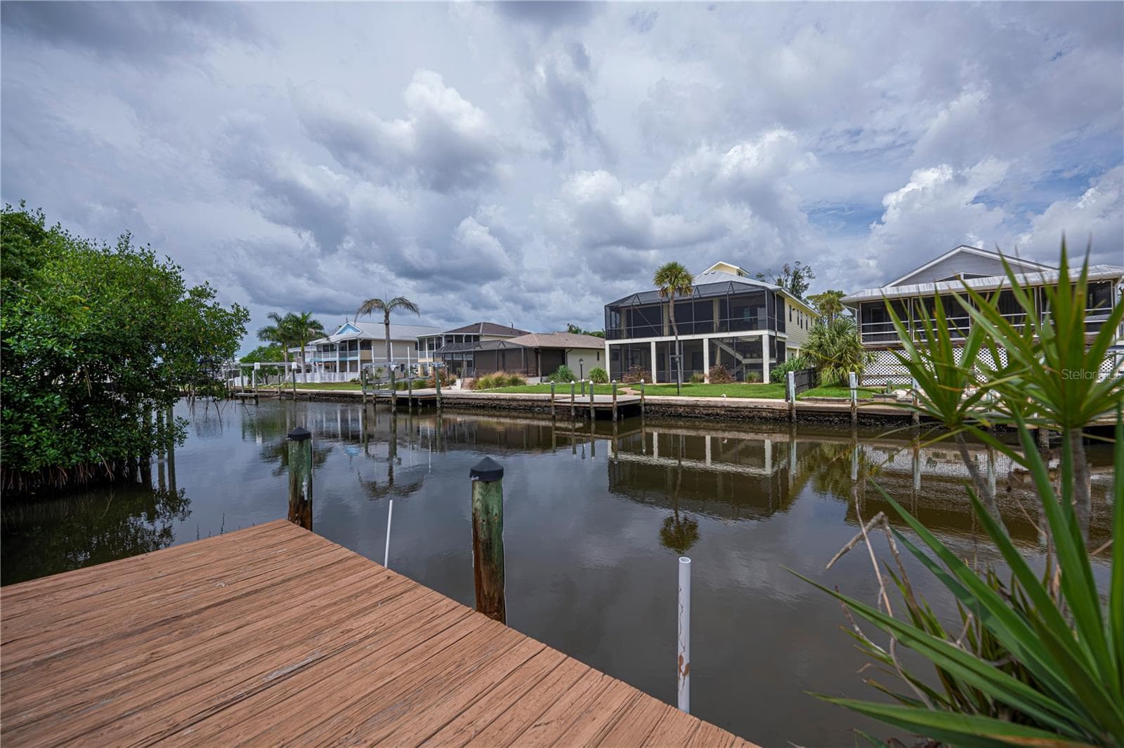 View from the dock - 352 OAK ST, ENGLEWOOD