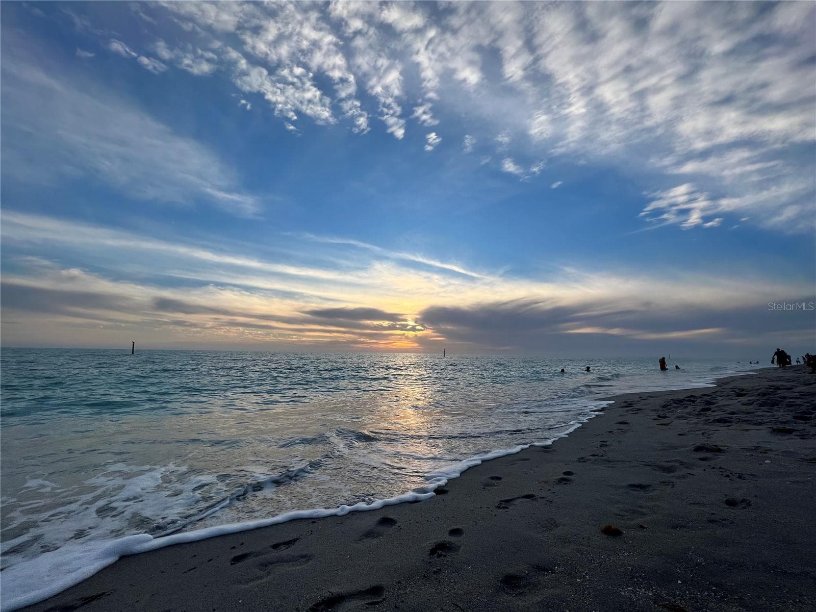 Sunset at Englewood Beach - 352 OAK ST, ENGLEWOOD