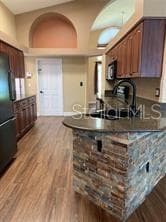 breakfast to kitchen - 4605 OAK RIVER CIR, VALRICO