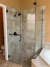 e s shower - 4605 OAK RIVER CIR, VALRICO