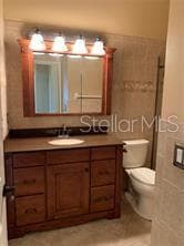 guest bathroom - 4605 OAK RIVER CIR, VALRICO