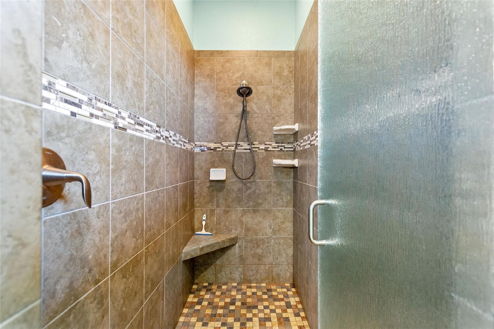 Walk in shower - 1030 CROSS ROADS DR, POLK CITY