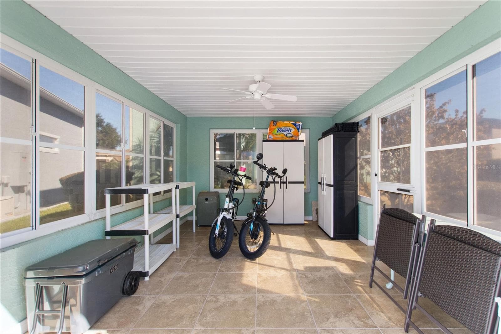 11x15 Casita with ceiling fan - 1030 CROSS ROADS DR, POLK CITY