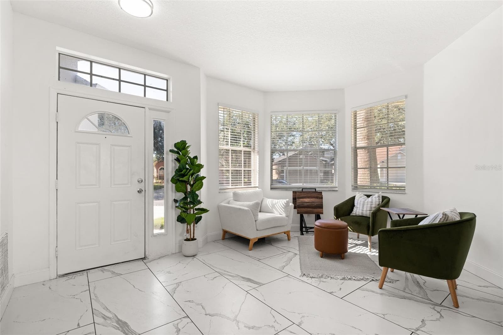 Single Family Residence at 14819 AFFIRMED CT, ORLANDO, photo 3 of 40