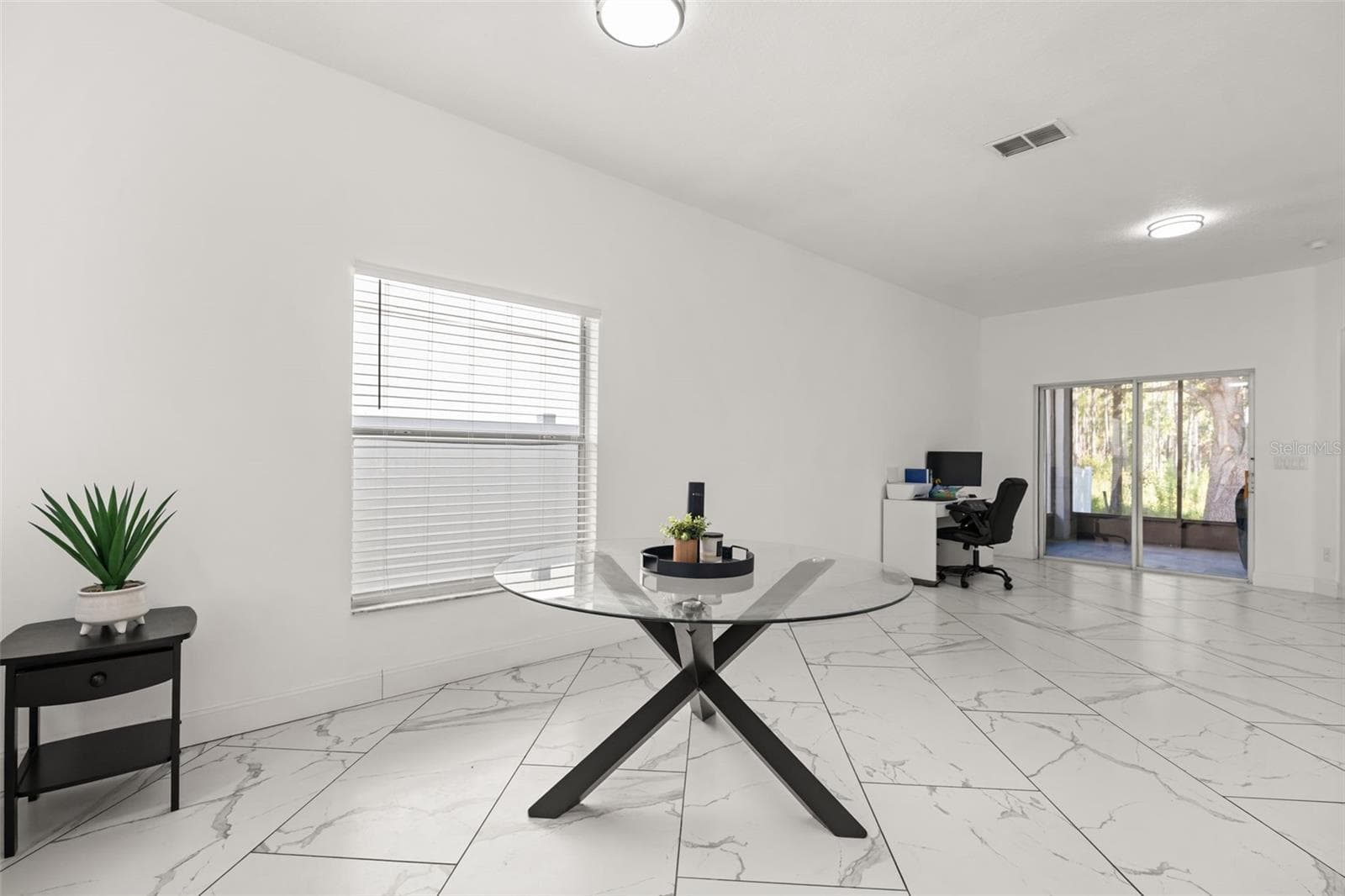 Single Family Residence at 14819 AFFIRMED CT, ORLANDO, photo 9 of 40